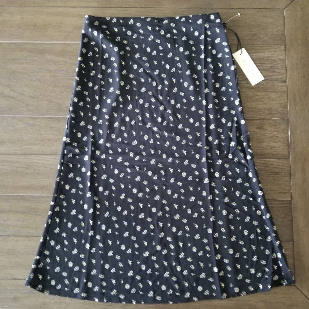 Rachel Zoe Size 8 Long Daisy Print Black Skirt